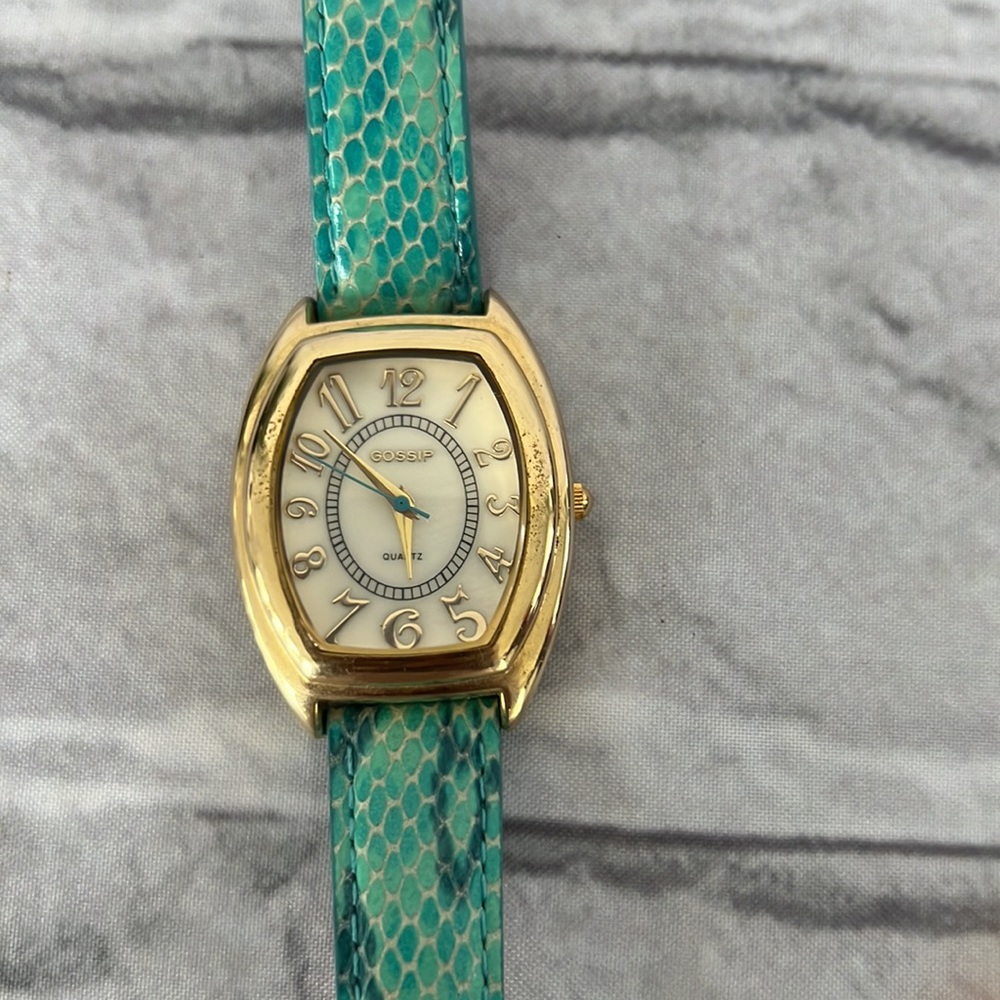Gossip genuine leather turquoise coloredsnake print watch WORKS ADDED A BATTERY